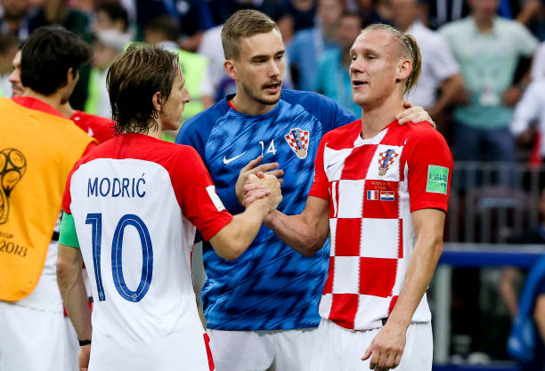 首发机会且 首发机会且